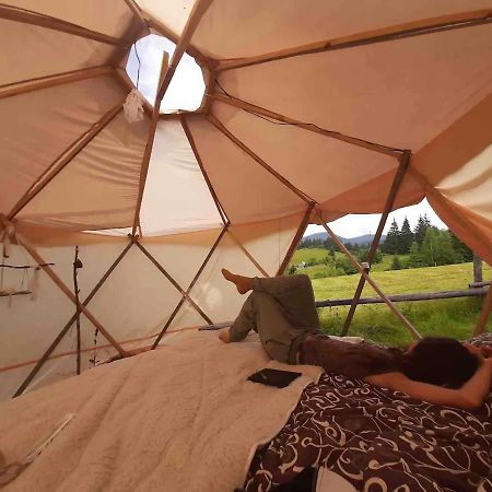 ורחובינה Eco Glamping - Carpathians. Retreat Hub Dzin Space מראה חיצוני תמונה